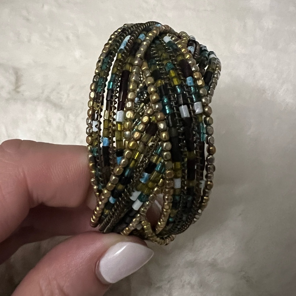Cuff Bracelet - Picture 4 of 8